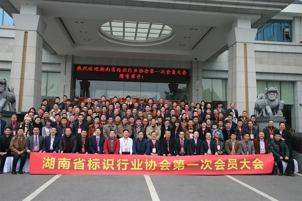 亚洲精品久久久午夜麻豆